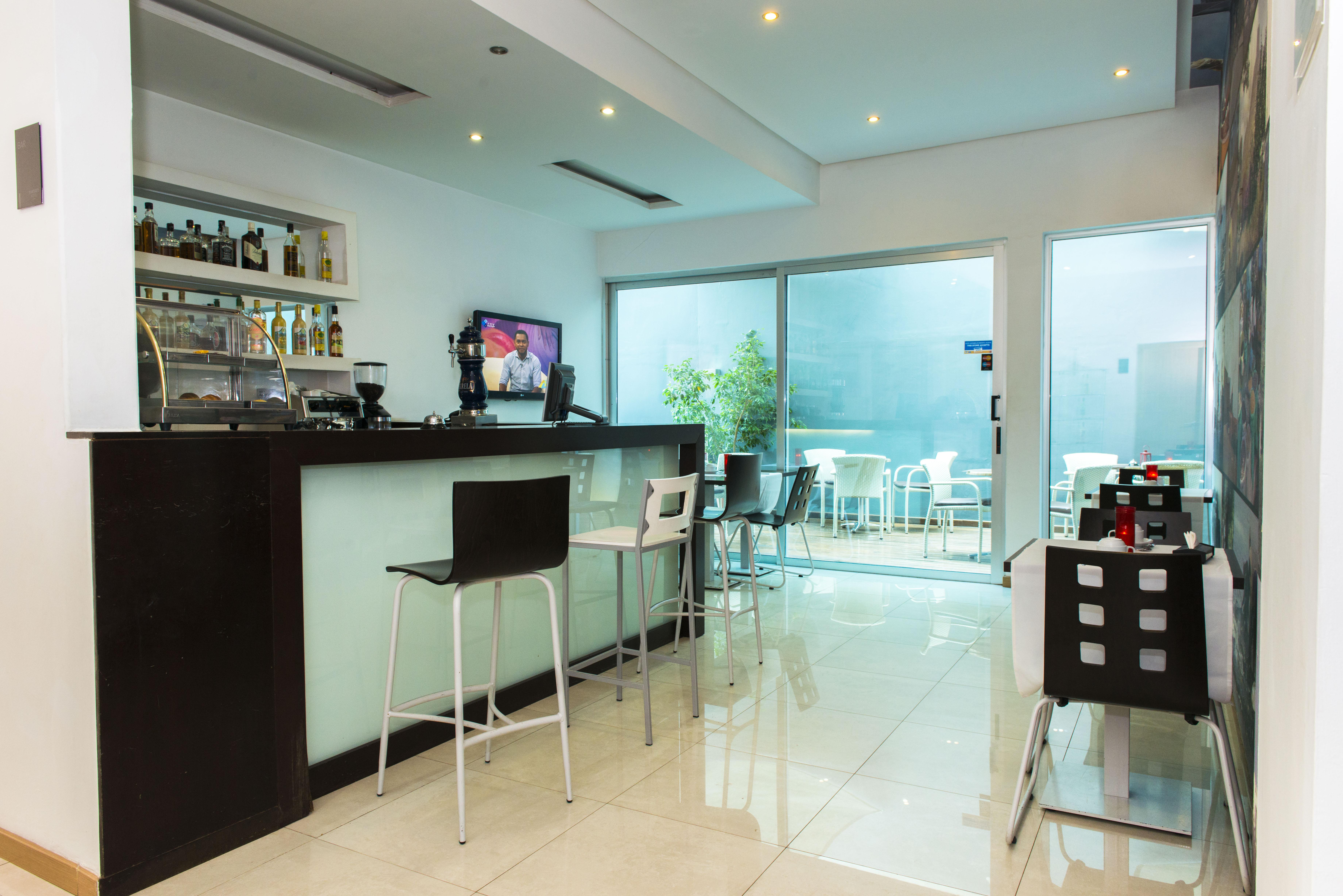 Hotel Santiago ปรายา ภายนอก รูปภาพ